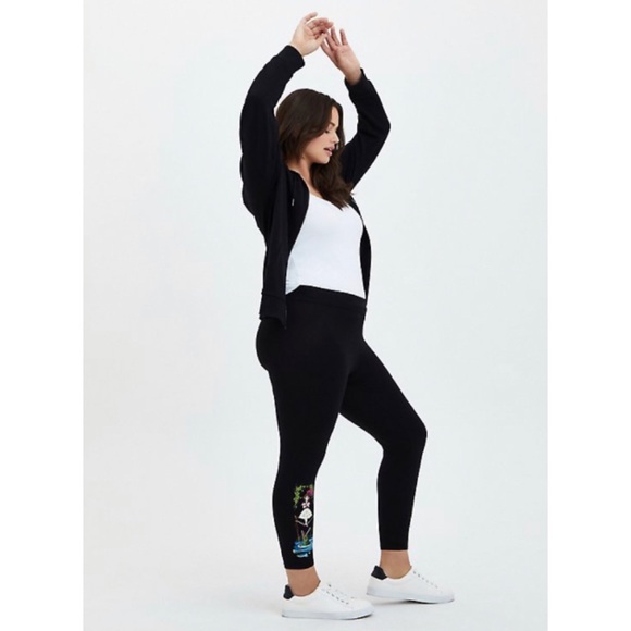 ๐ Disney Haunted Mansion Umbrella Girl Black Crop Legging 3 3X 22 24 NWT Torrid - Picture 3 of 6